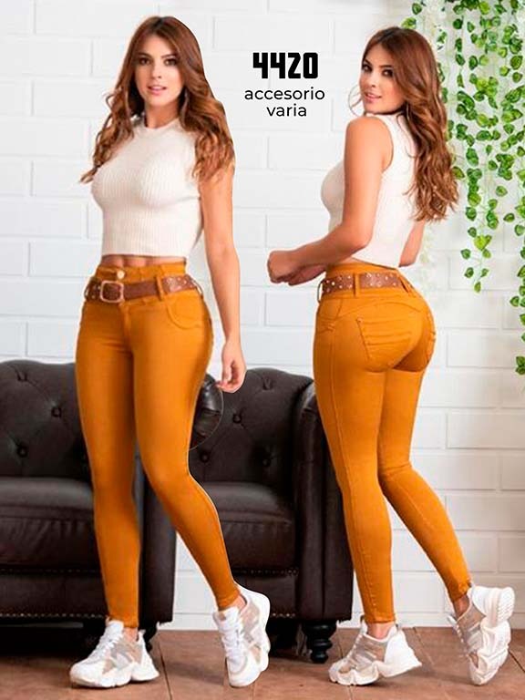 Jeans Levantacola Ajustados Mostaza para Mujer 4420