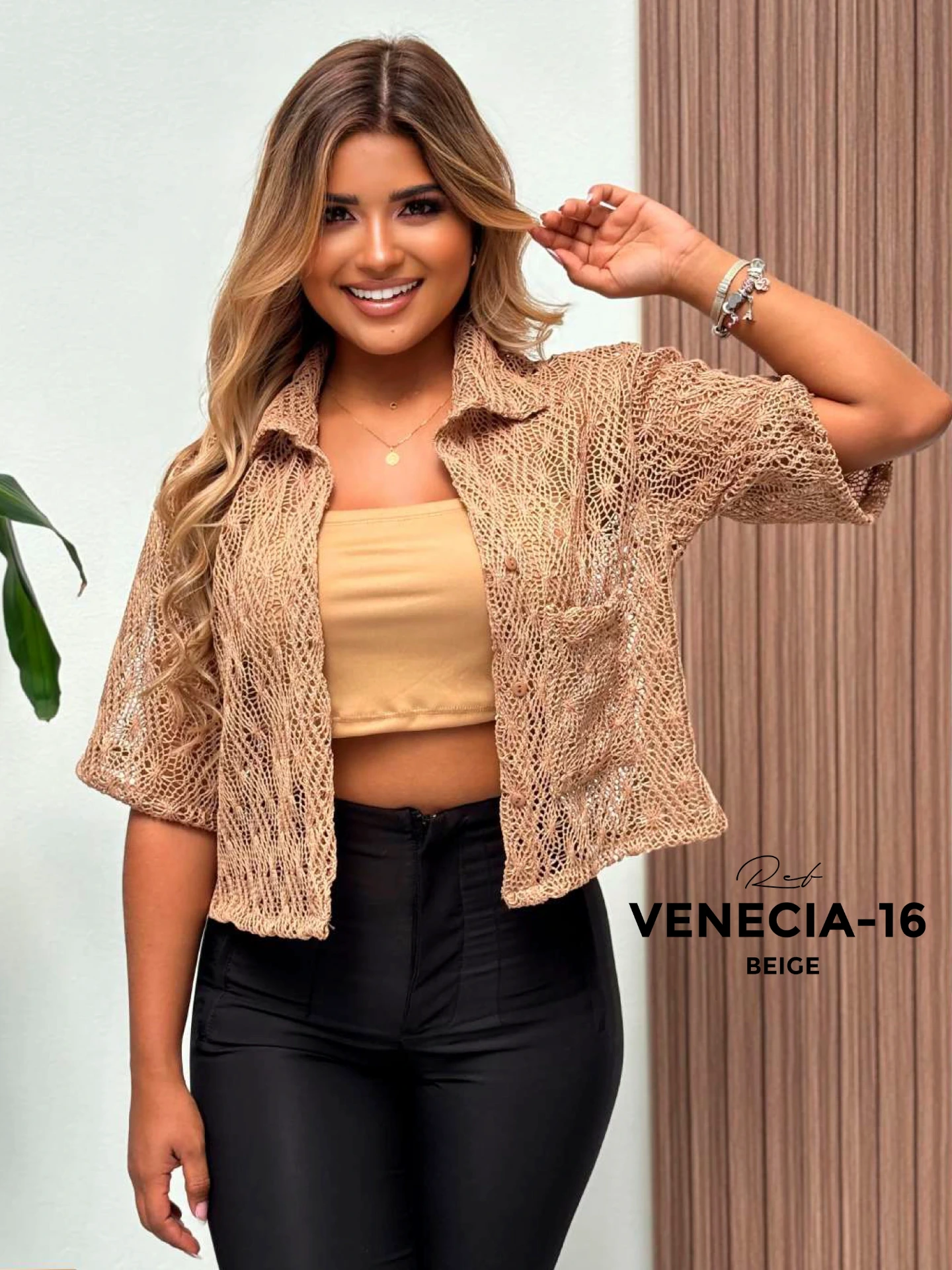 Blusa Camisa Abotonada de Encaje Camel para Mujer Venecia-16