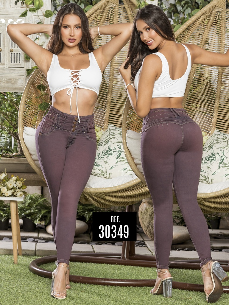 Jeans Levantacola Colombiano